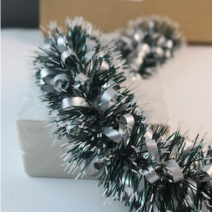 สายรุ้ง 2 เมตร 6 ลาย ปีใหม่ คริสต์มาส DIY ตกแต่งงานปาร์ตี้ คริสต์มาส สตริง พู่ คำ Garland ริบบิ้น ต้นคริสต์มาส ประดับบ้าน christmas  decor  home หิมะเทียม สายรุ้ง  ปี  ใหม่ ซานตาคลอส  เป่าลม